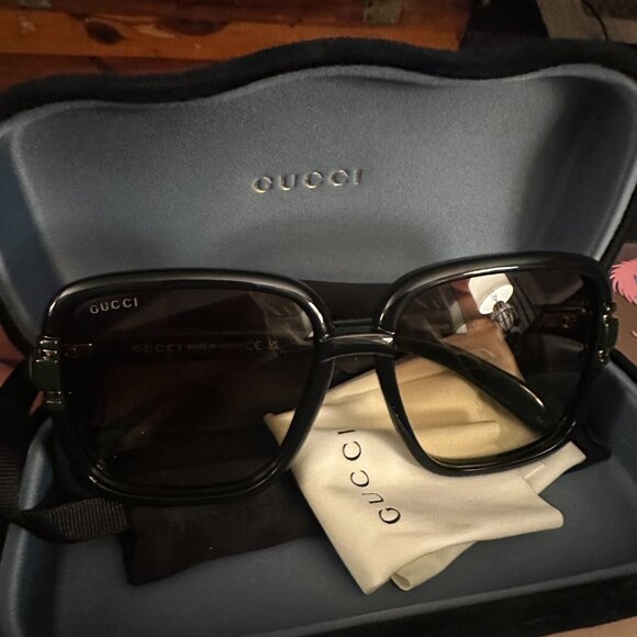 Dark green Square Gucci Sunglasses with dust bag and velvet case main image 4